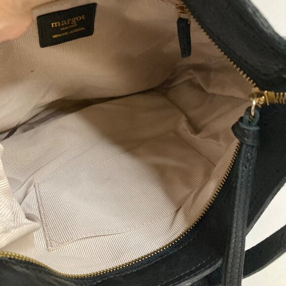 Womens Margot Leather Adjustable Crossbody Shoulder Hobo Bag Black 12 x 12 x 2" - Picture 11 of 11